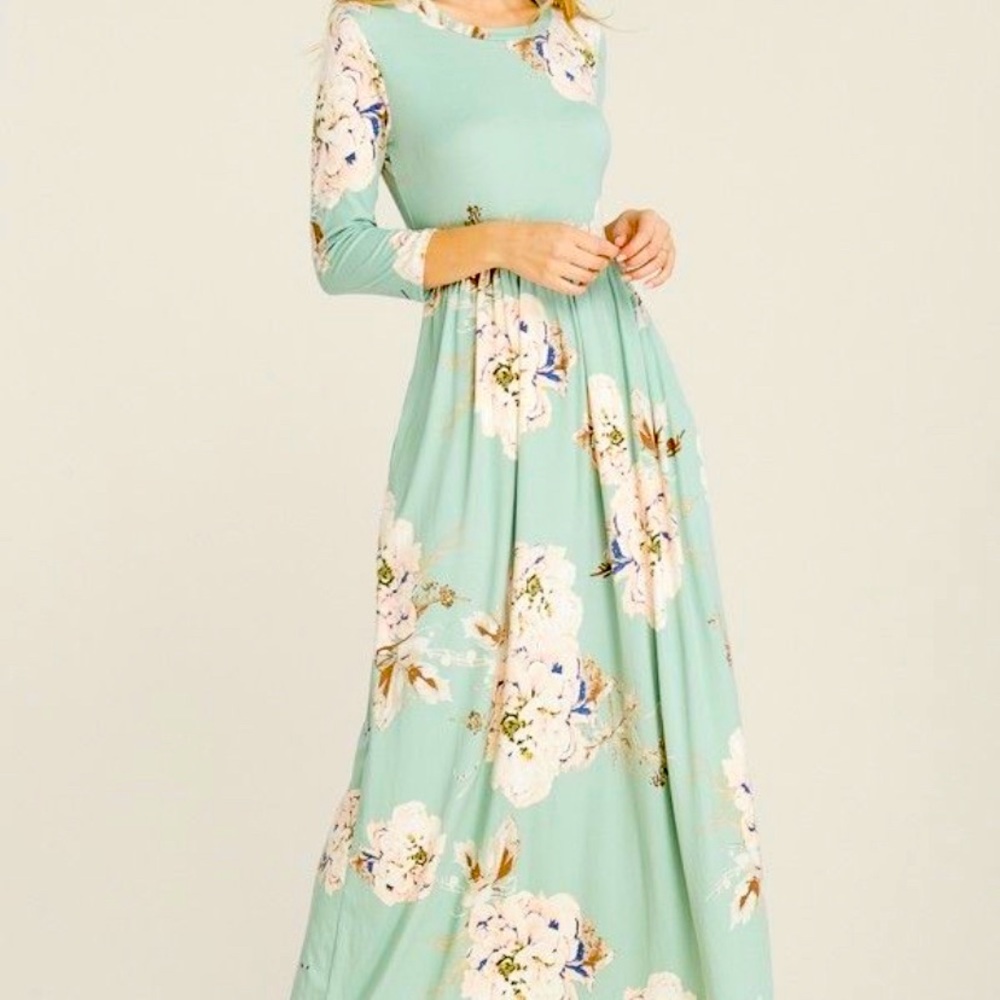 Reborn J Floral Maxi Dress
